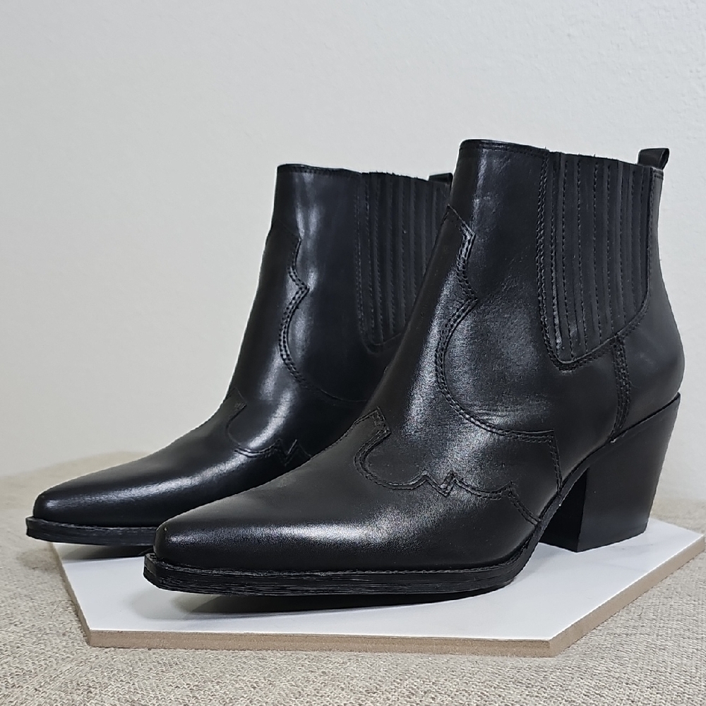 Sam Edelman Black Leather Ankle Booties Size 8 NWOT